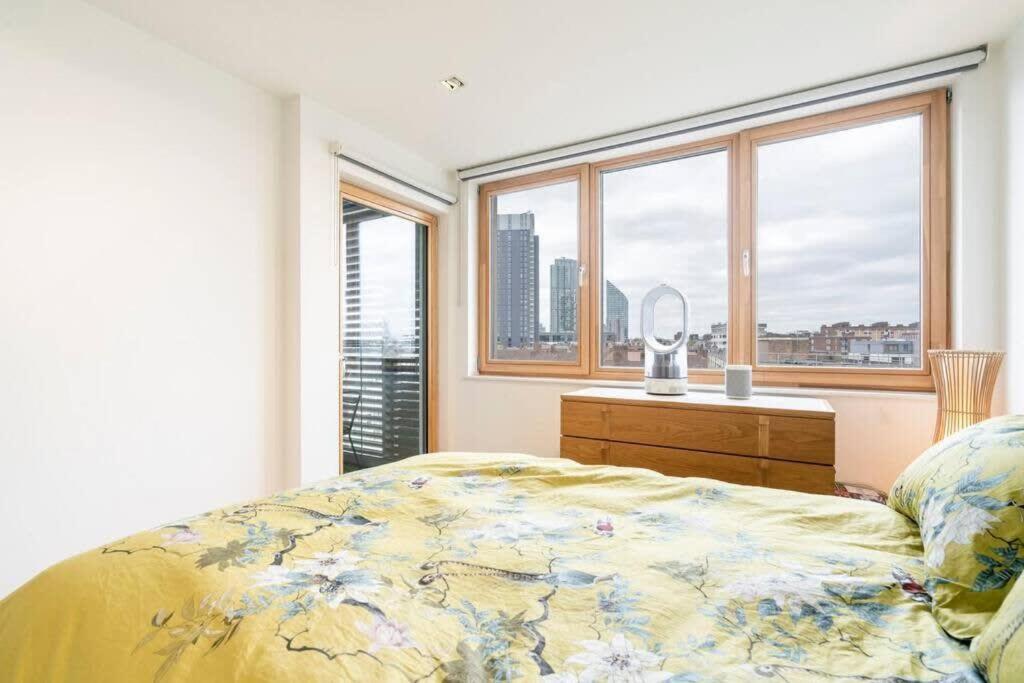 1 Bedroom Penthouse Flat In East ลอนดอน ภายนอก รูปภาพ